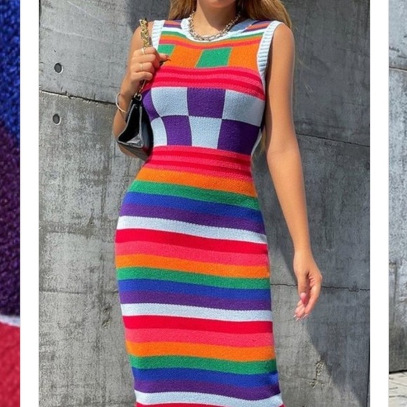 STRIKE A POSE! (Dress) - Picture 9 of 12